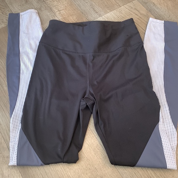Avia XS 0-2 Waffle Cutout Athletic Leggings EUC - Picture 3 of 6